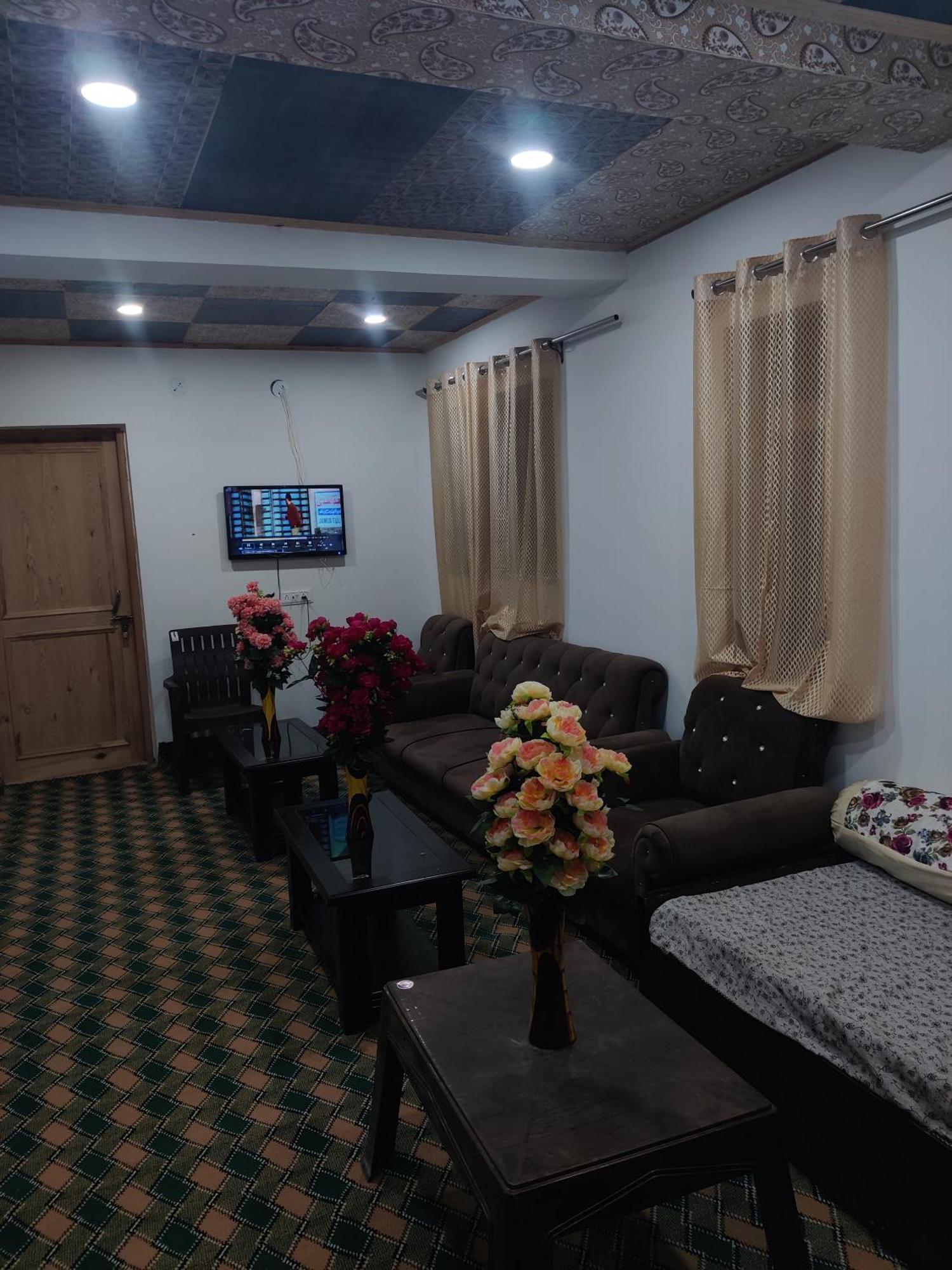 Konka Guest House Padam Exterior foto